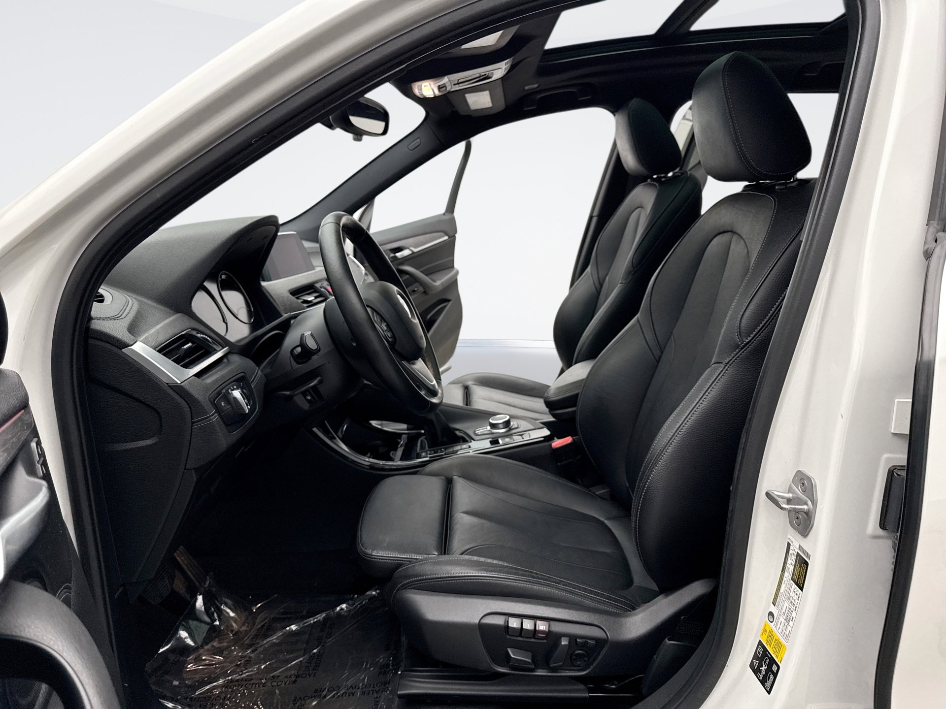 Used 2018 BMW X2 xDrive28i image 11