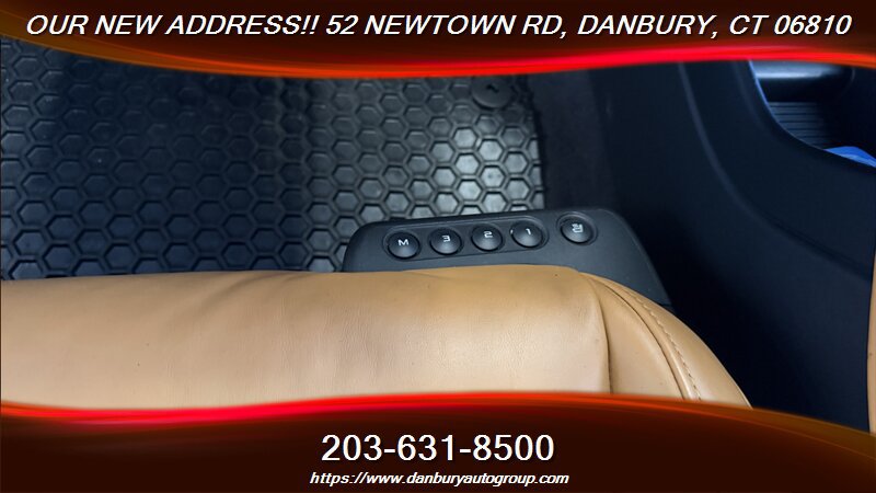 Used 2012 McLaren MP4-12C Coupe RWD image 33