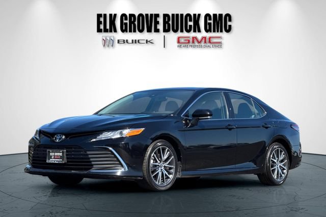 Used 2024 Toyota Camry XLE FWD image 8