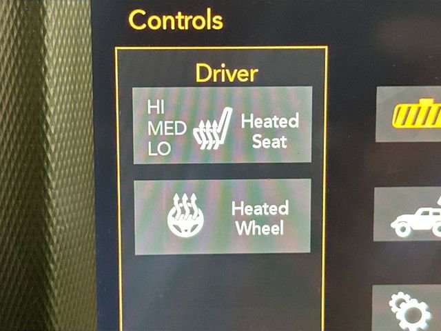 Used 2023 Jeep Wrangler Unlimited Sahara w/ Cold Weather Group image 18