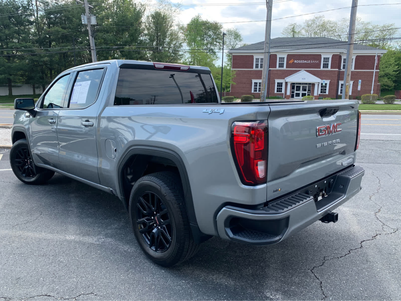 Certified 2025 GMC Sierra 1500 Elevation AWD/4WD image 4