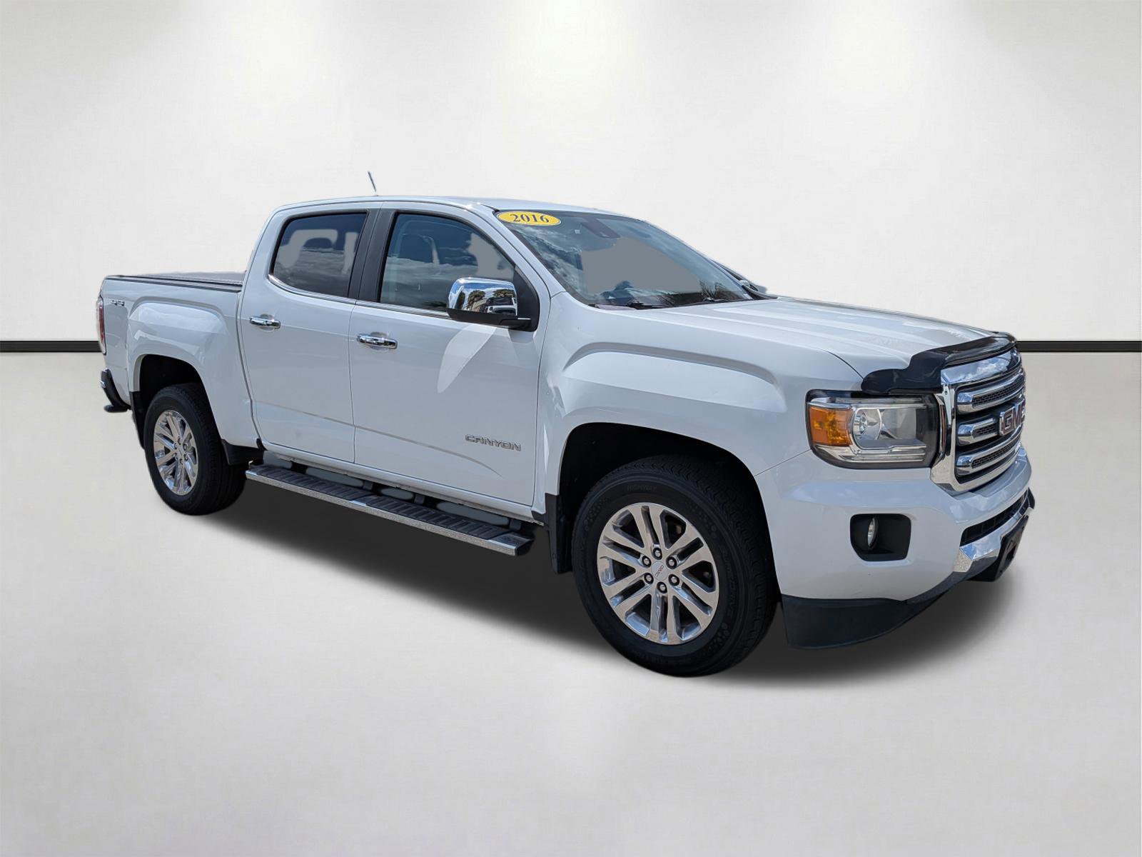 Used 2016 GMC Canyon SLT w/ Driver Alert Package image 2