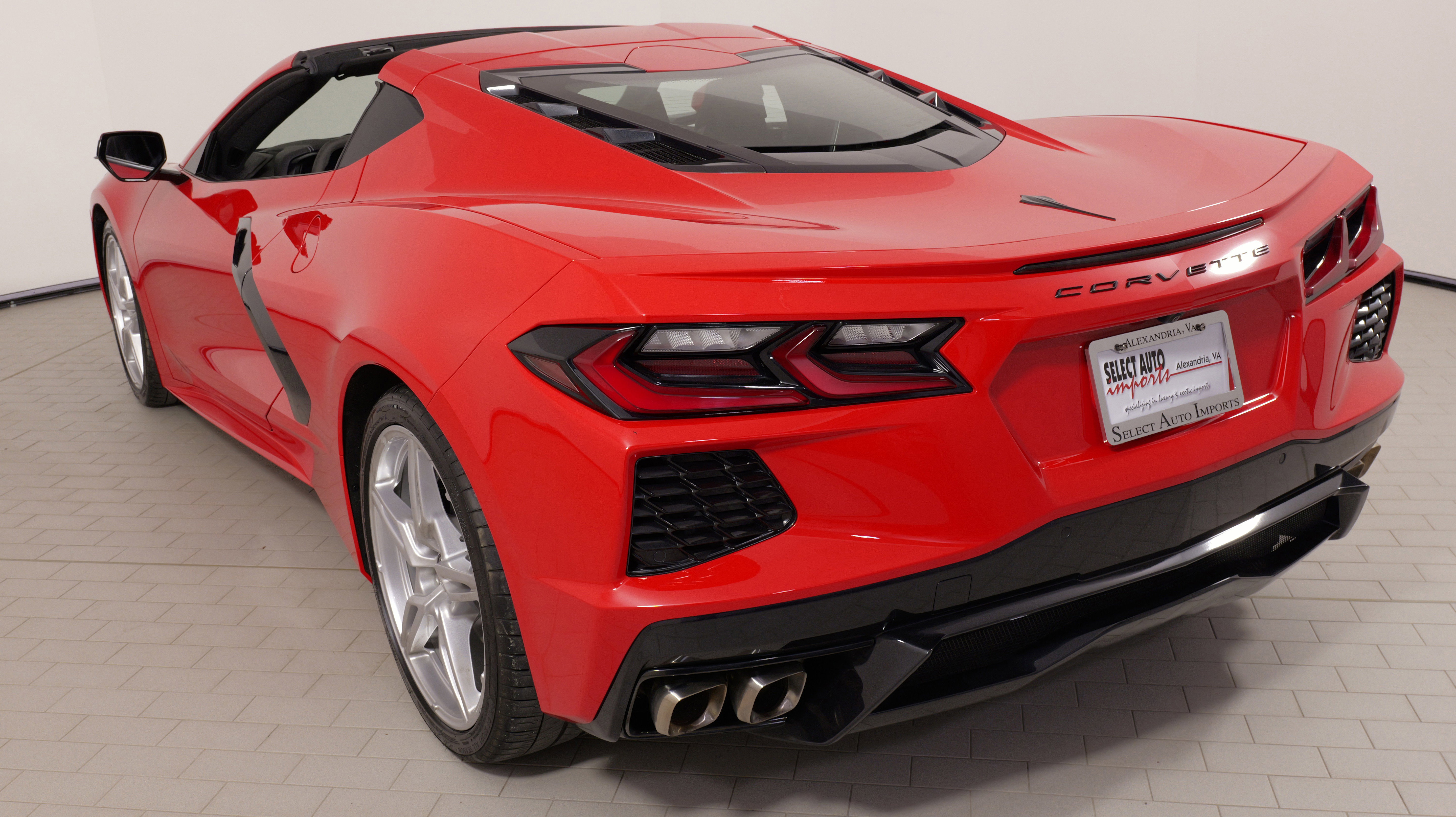 Used 2022 Chevrolet Corvette Stingray Coupe w/ 1LT image 13