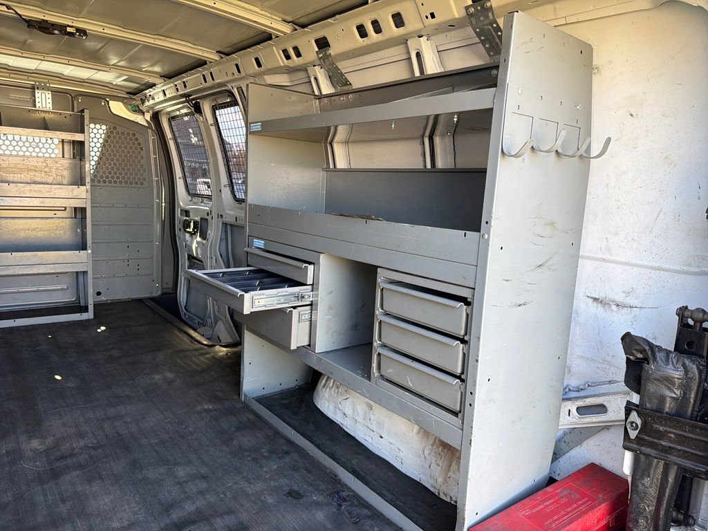 Used 2016 Chevrolet Express 3500 Extended image 20