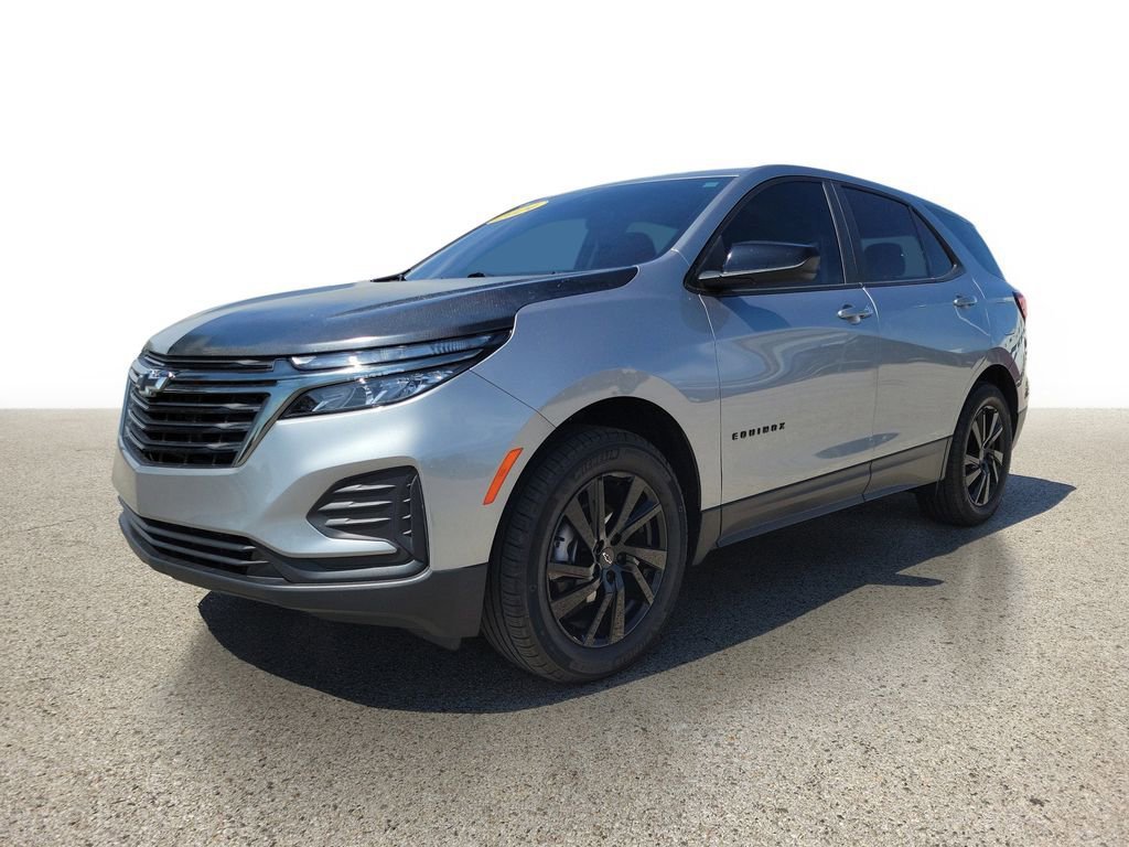 Used 2024 Chevrolet Equinox LS w/ LS Convenience Package AWD/4WD image 2