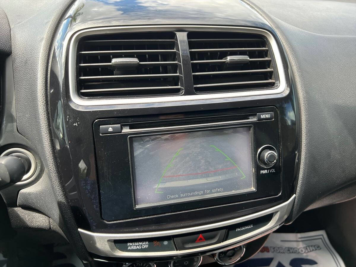 Used 2015 Mitsubishi Outlander Sport SE image 13