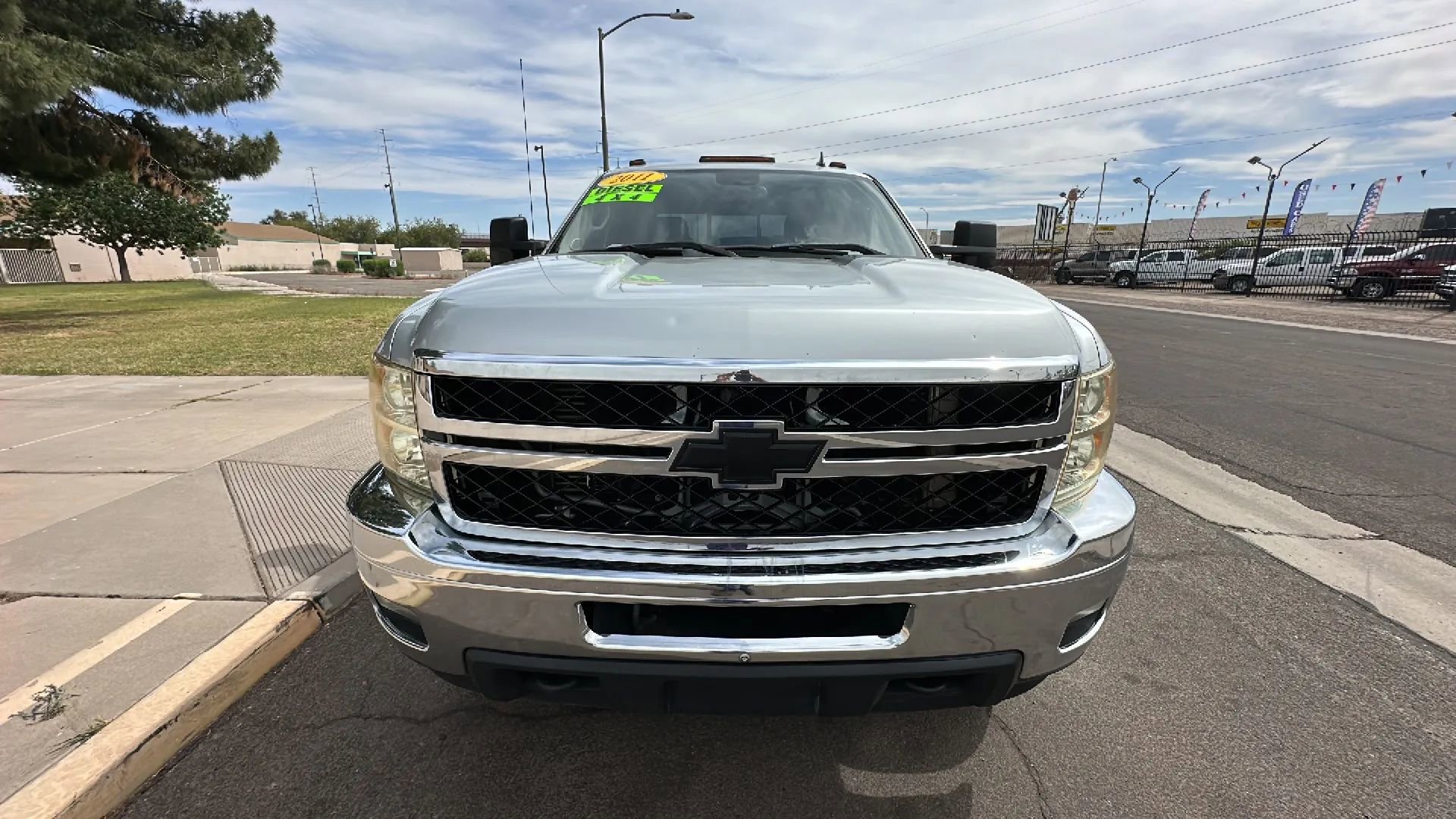 Used 2011 Chevrolet Silverado 2500 LT w/ Interior Plus Package AWD/4WD image 9