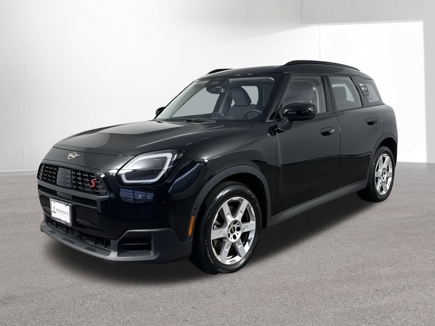 Used 2025 MINI Cooper Countryman S image 1