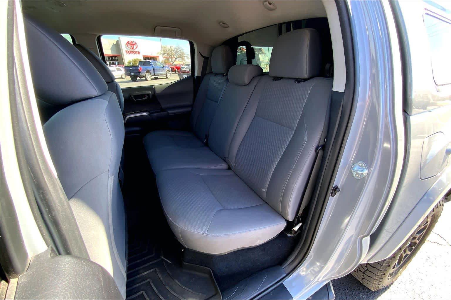 Used 2021 Toyota Tacoma SR5 w/ Technology Package AWD/4WD image 21