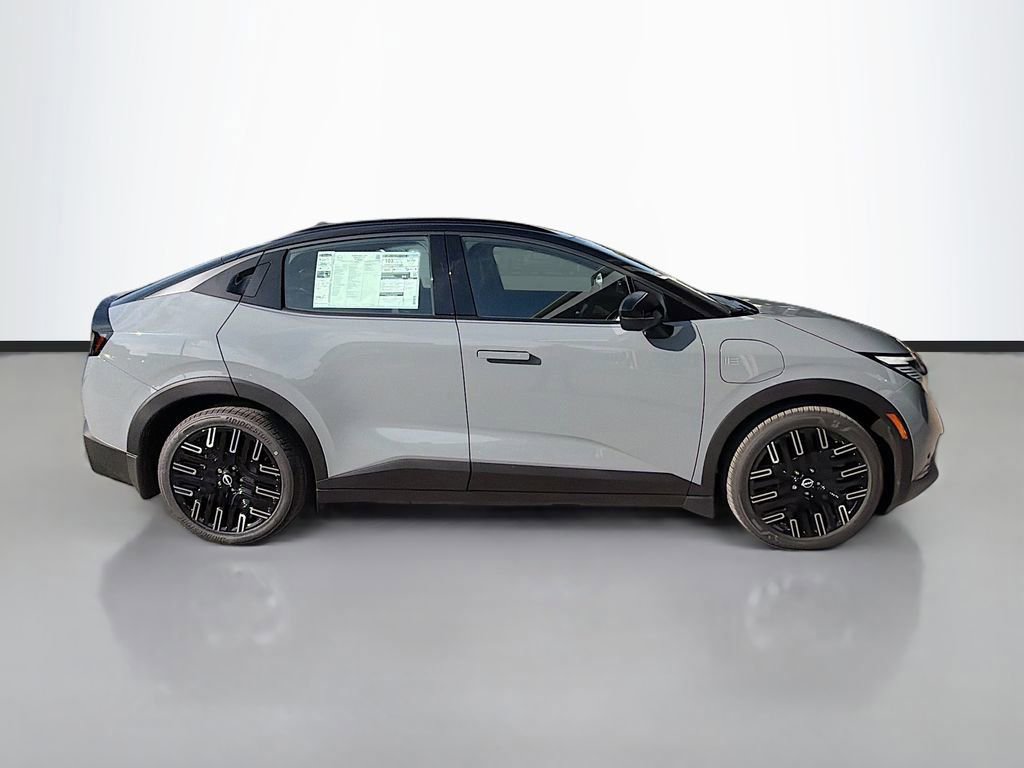 New 2026 Nissan Leaf Platinum+ w/ Cargo Package (Platinum+) image 9
