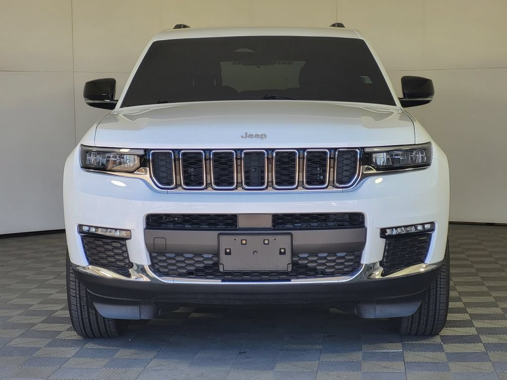 Used 2025 Jeep Grand Cherokee L Limited w/ Trailer Tow Package AWD/4WD image 2