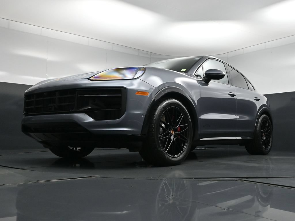 New 2026 Porsche Cayenne GTS AWD/4WD image 22