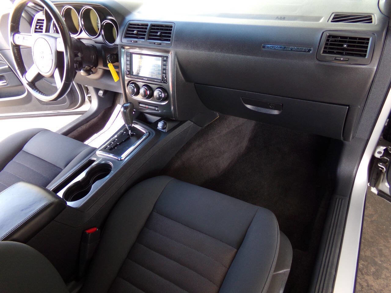 Used 2010 Dodge Challenger R/T w/ Sound Group image 18