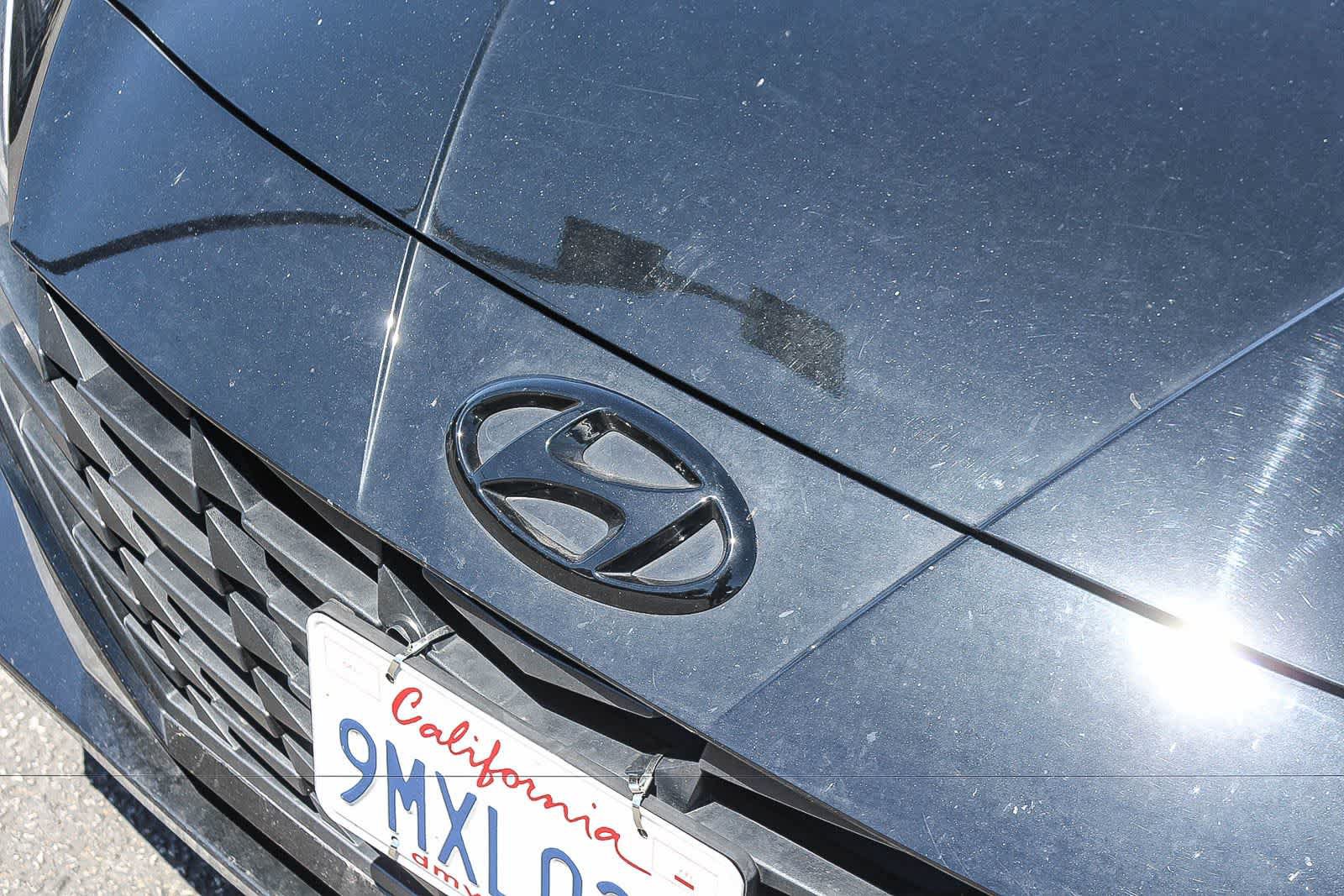 Certified 2023 Hyundai Elantra SE FWD image 14