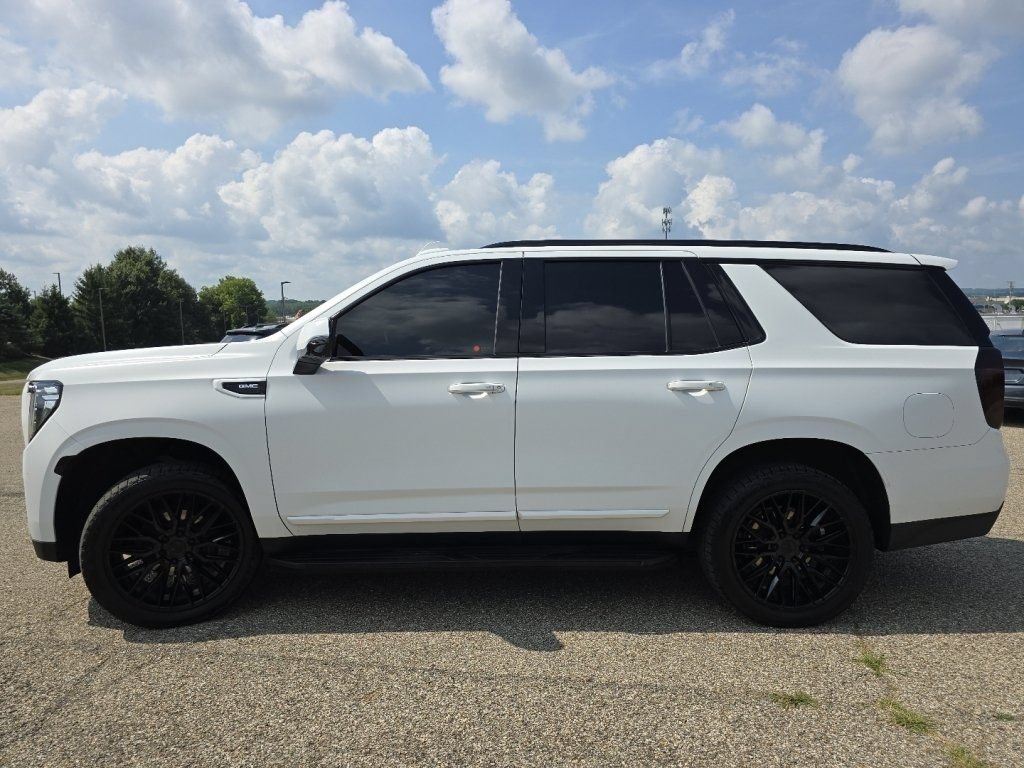 Used 2023 GMC Yukon SLT w/ SLT Premium Package AWD/4WD image 17