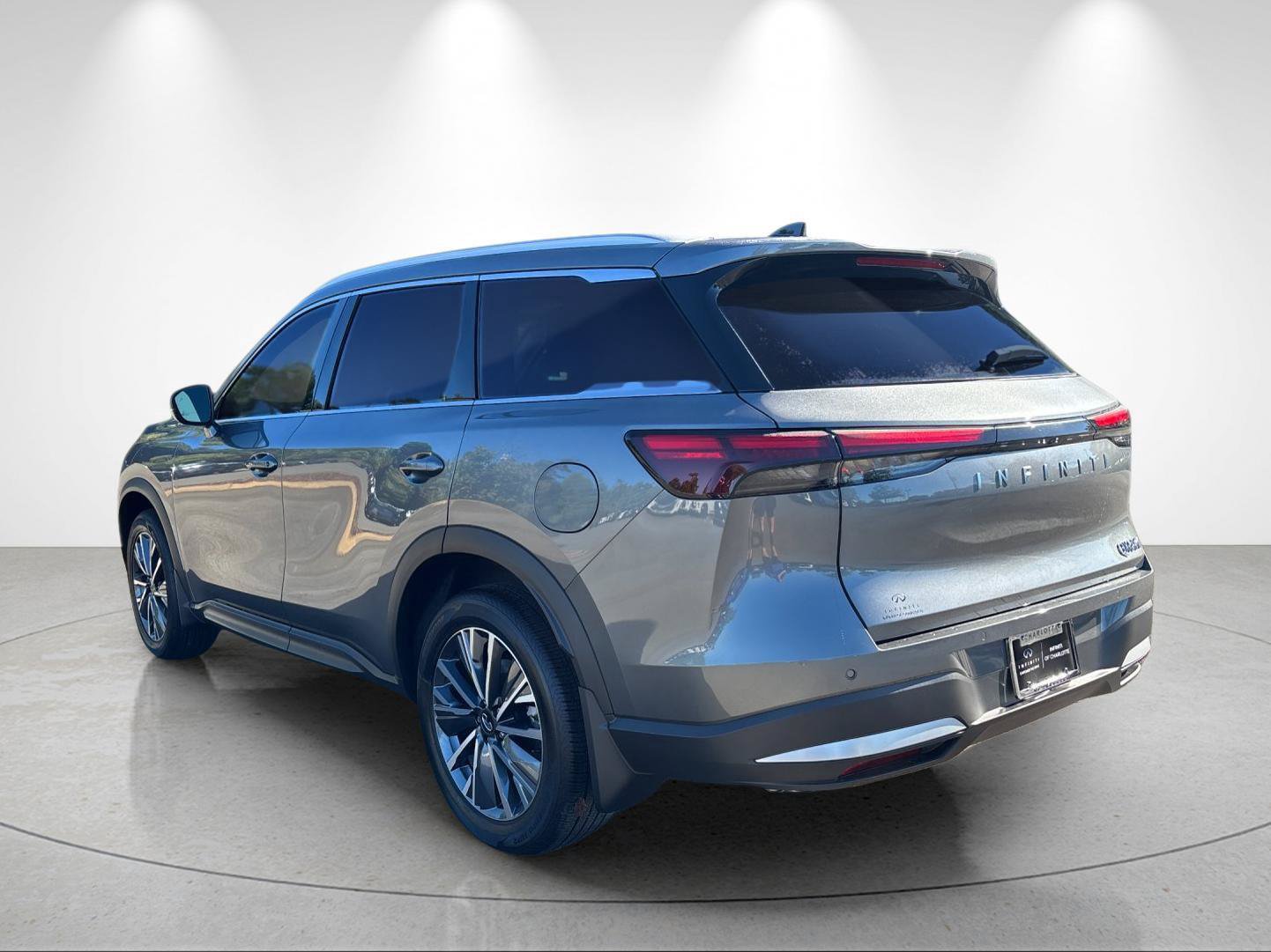 New 2027 INFINITI QX60 Luxe AWD/4WD image 3