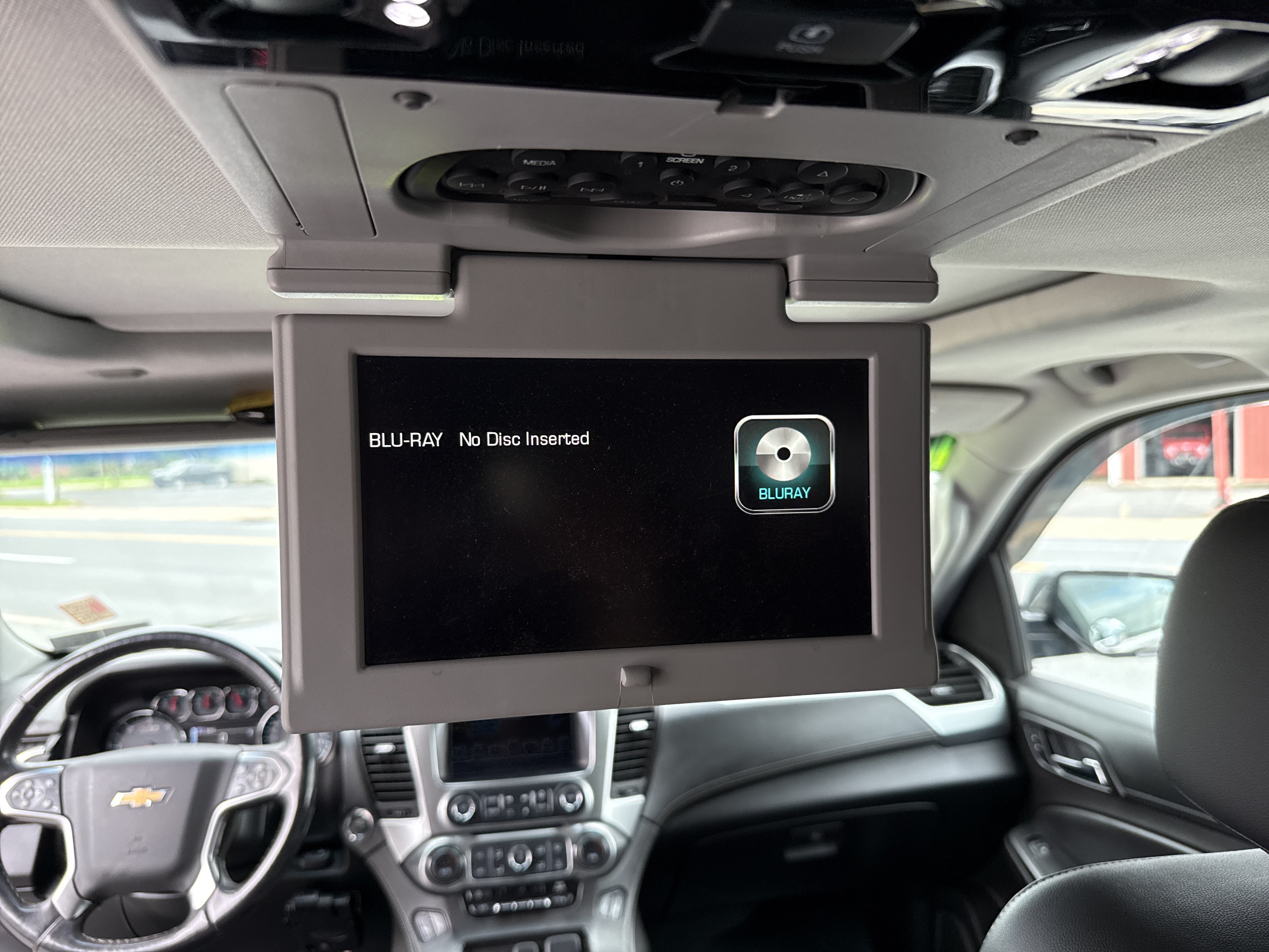 Used 2016 Chevrolet Suburban LT AWD/4WD image 17