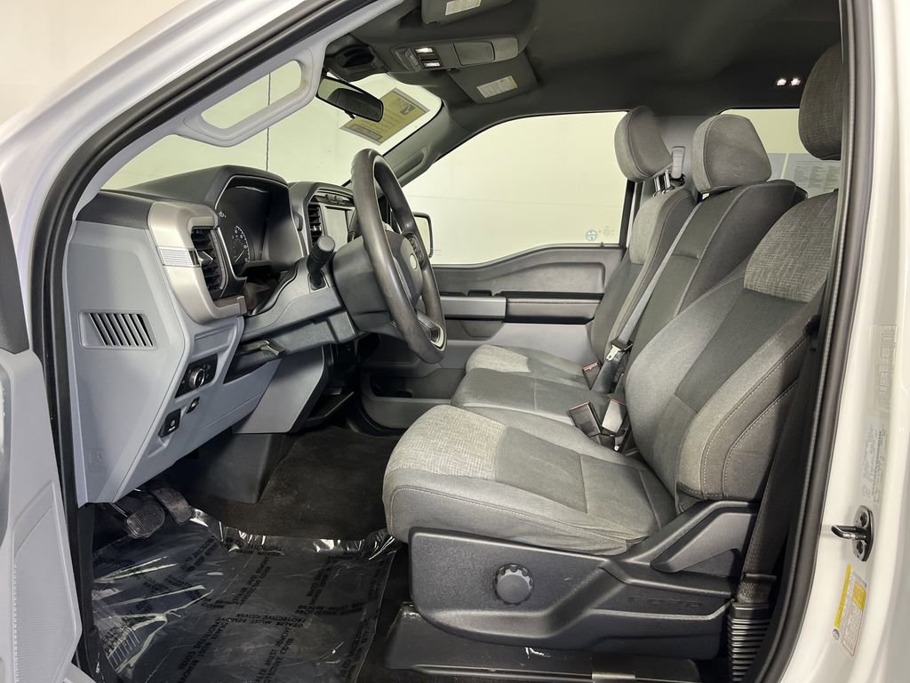 Used 2022 Ford F150 XLT w/ Trailer Tow Package image 11