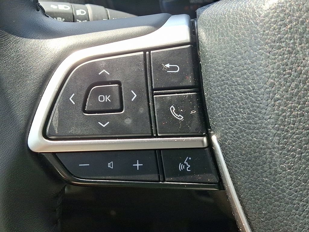 Certified 2025 Toyota Grand Highlander FWD image 22