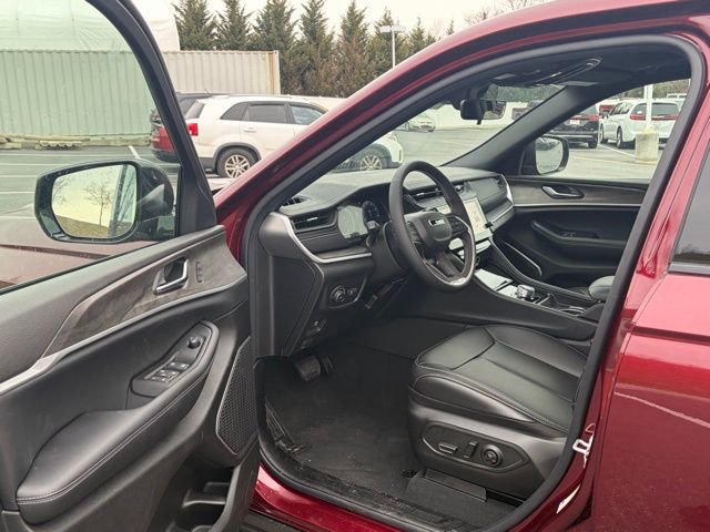 New 2026 Jeep Grand Cherokee Limited w/ Limited Altitude Package image 15