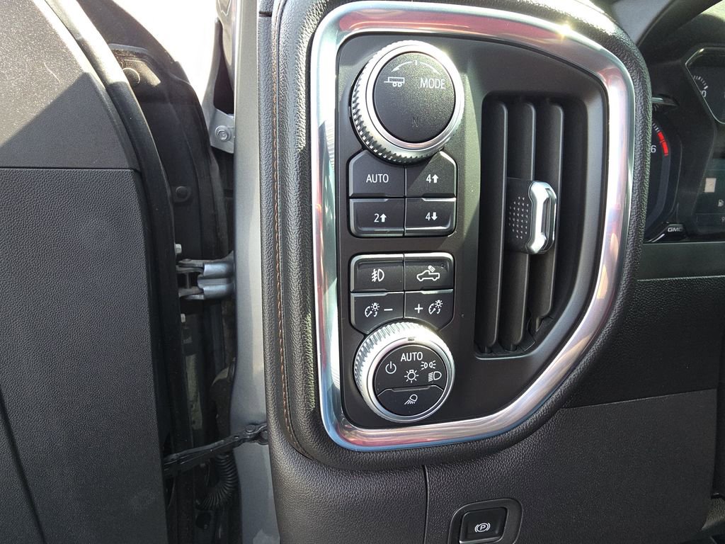 Used 2020 GMC Sierra 1500 AT4 w/ AT4 Premium Package image 22