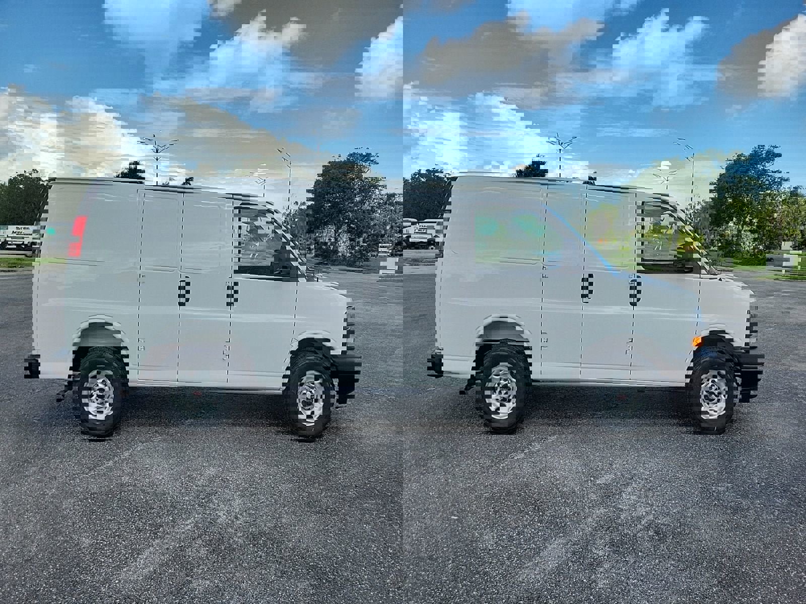 New 2025 GMC Savana 2500 w/ Driver Convenience Package image 8