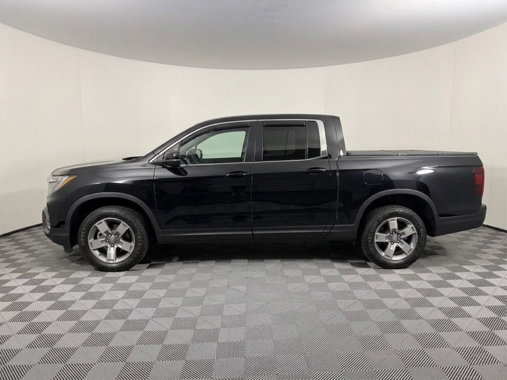 Used 2025 Honda Ridgeline RTL image 2