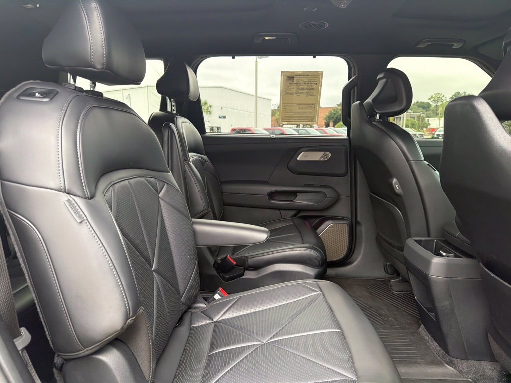 Used 2027 Kia Telluride SX w/ Towing Package FWD image 34