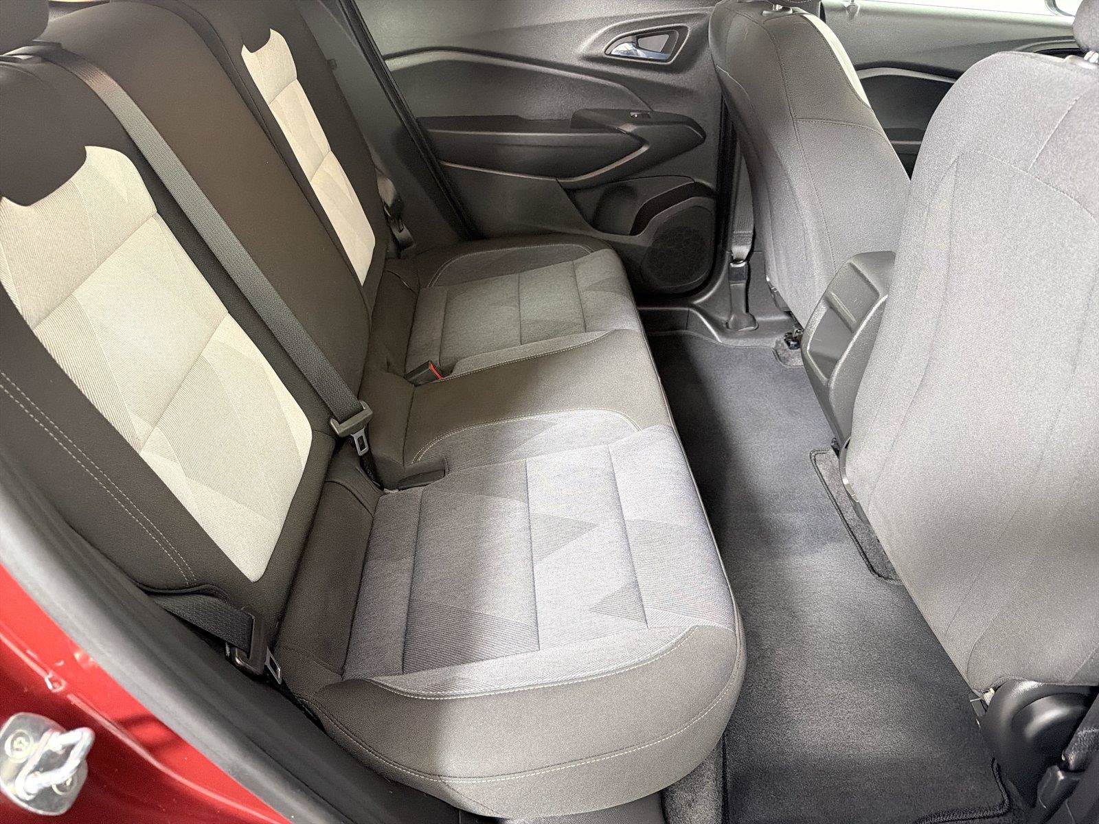 Certified 2024 Chevrolet Trax RS FWD image 13