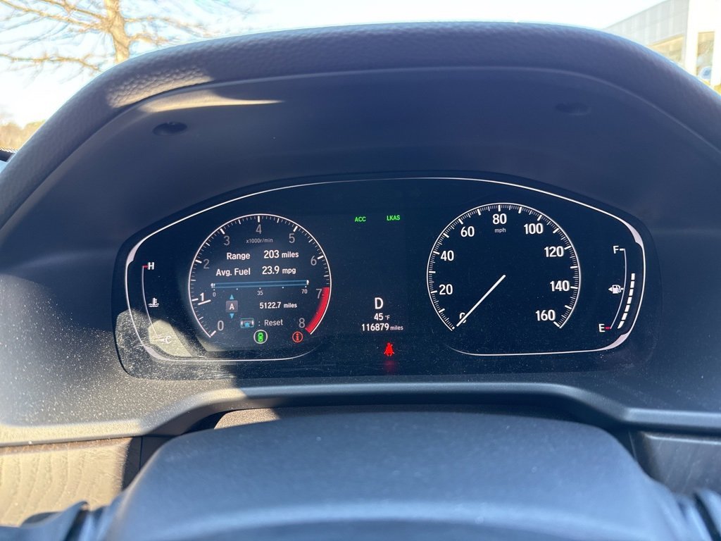 Used 2018 Honda Accord Touring image 12