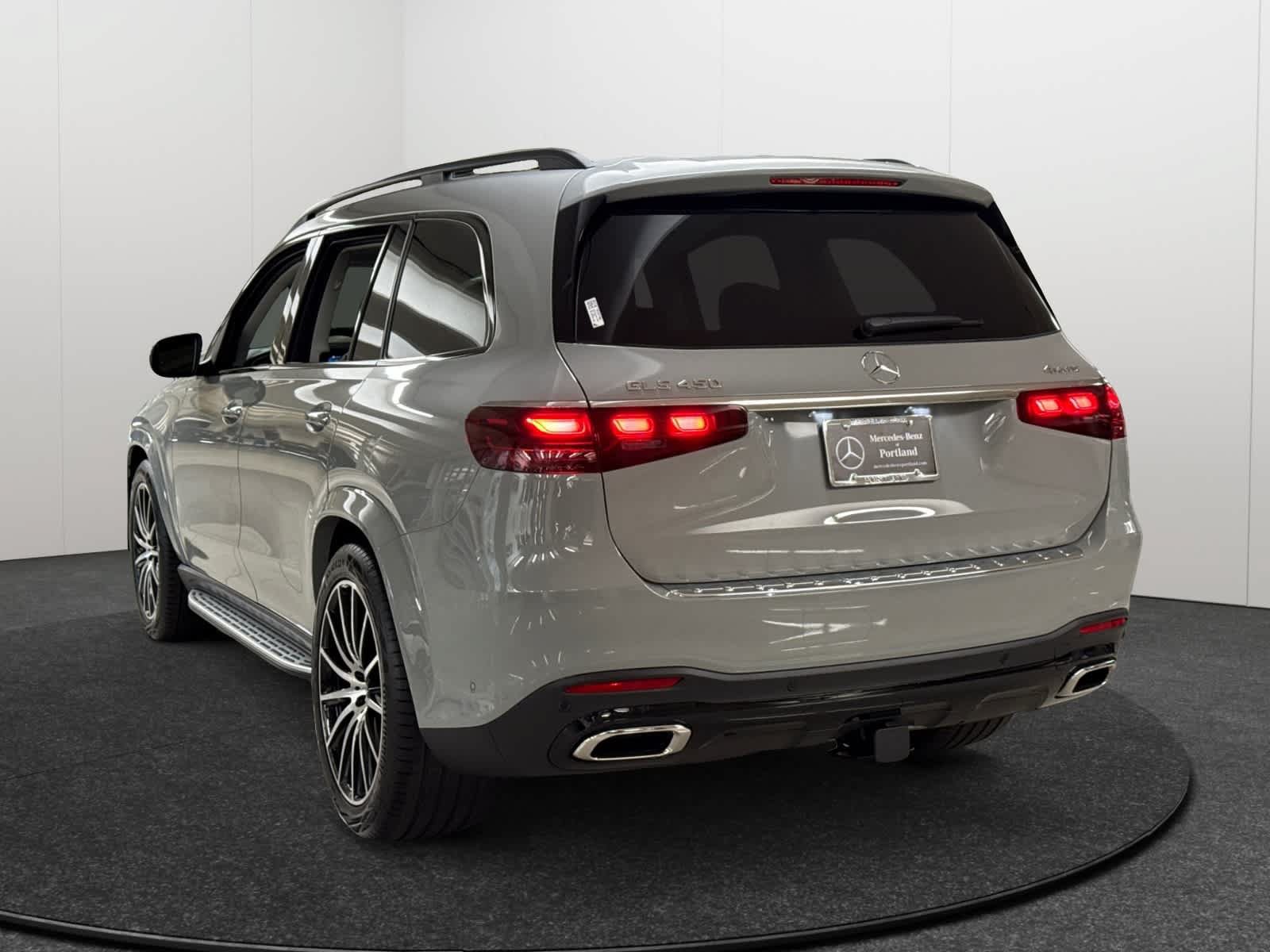 New 2026 Mercedes-Benz GLS 450 4MATIC image 5