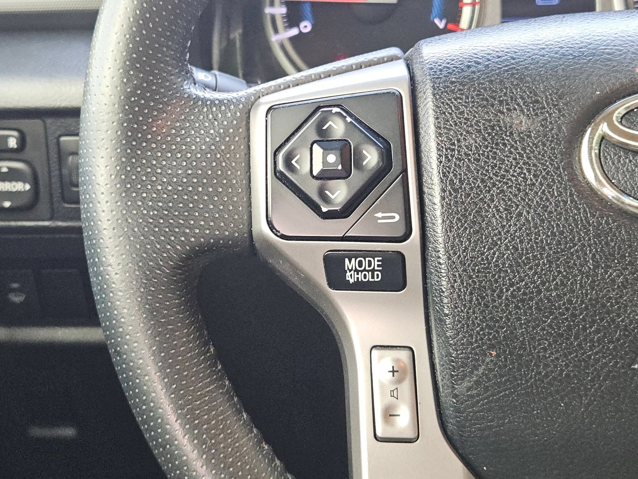 Used 2019 Toyota 4Runner SR5 Premium AWD/4WD image 21