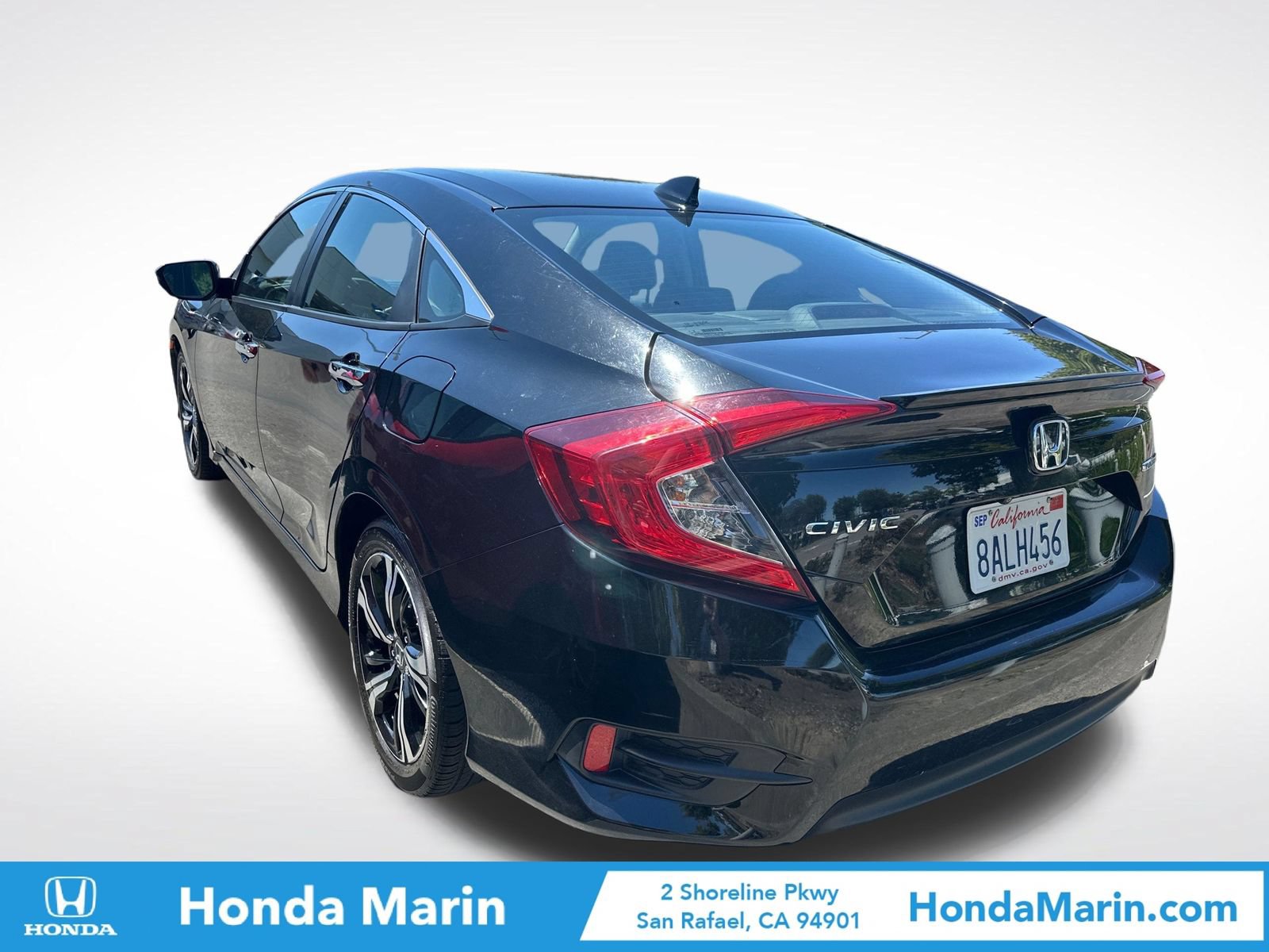 Used 2017 Honda Civic Touring image 6