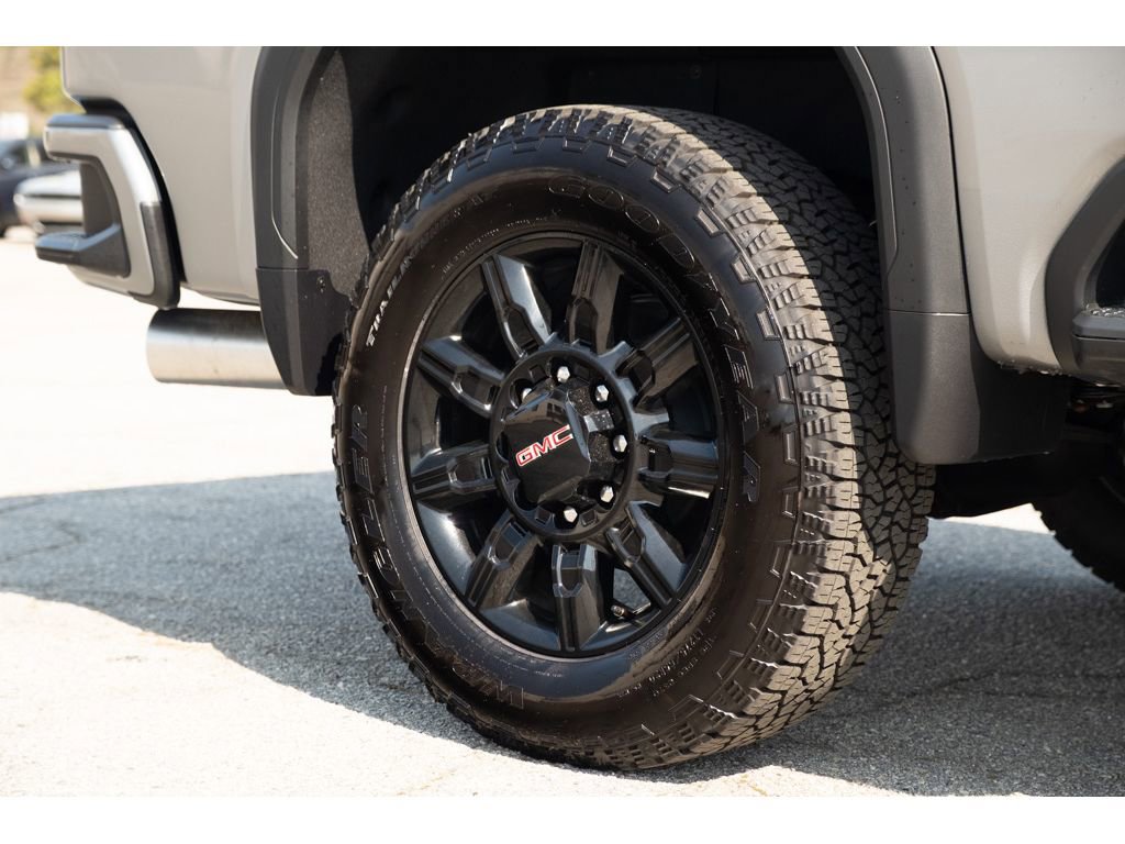 New 2026 GMC Sierra 2500 AT4 w/ AT4 Premium Plus Package image 10