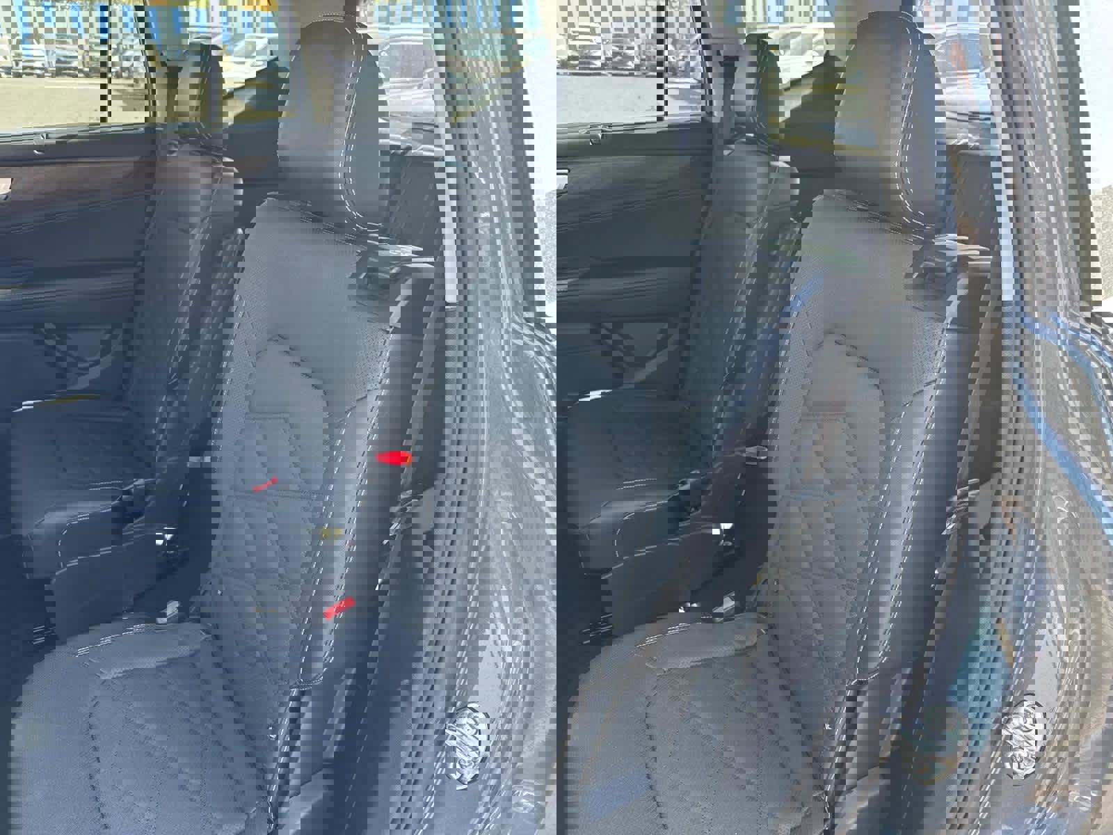 Used 2024 Volkswagen Atlas SE image 14