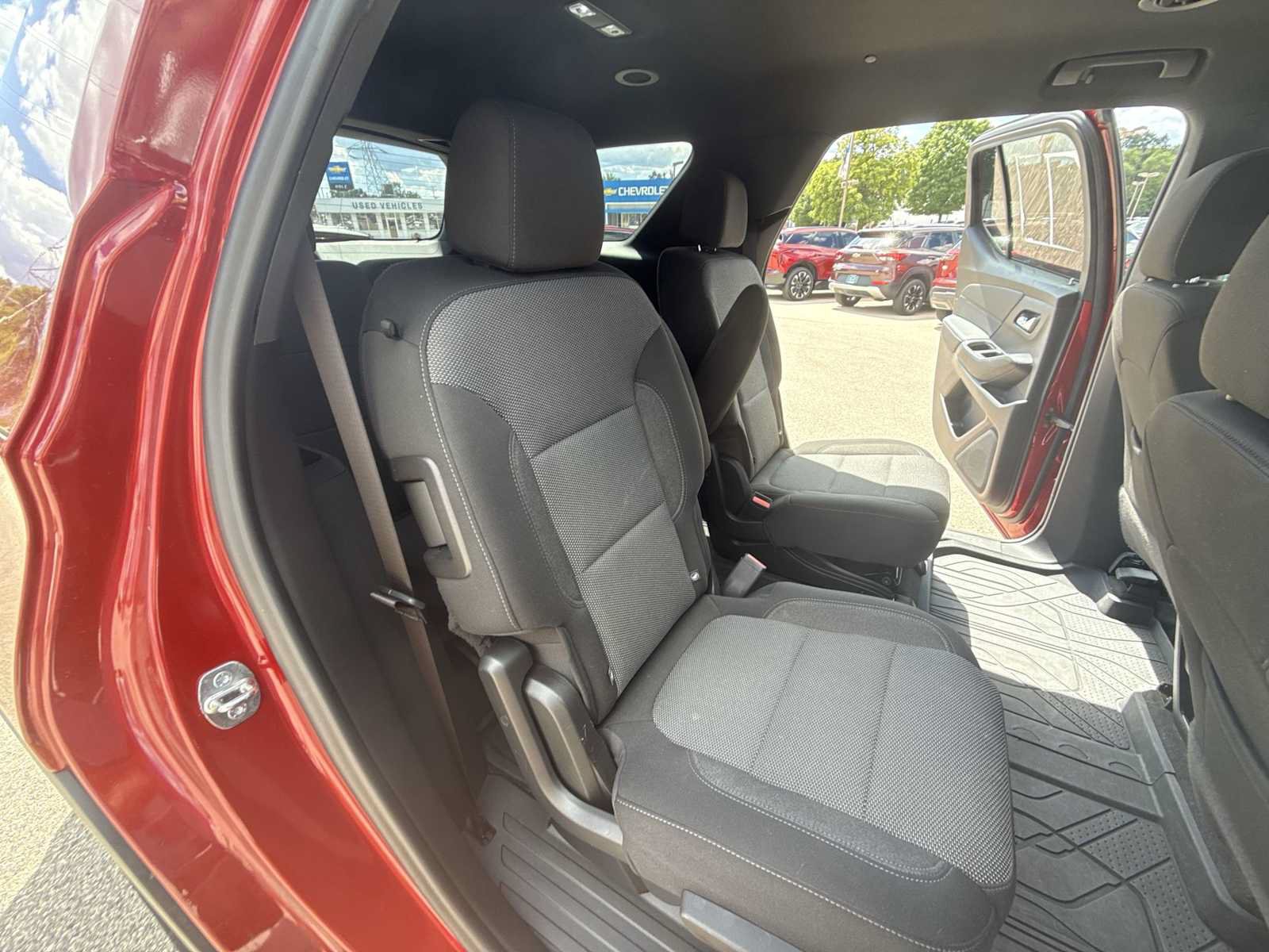 Certified 2023 Chevrolet Traverse LT FWD image 25