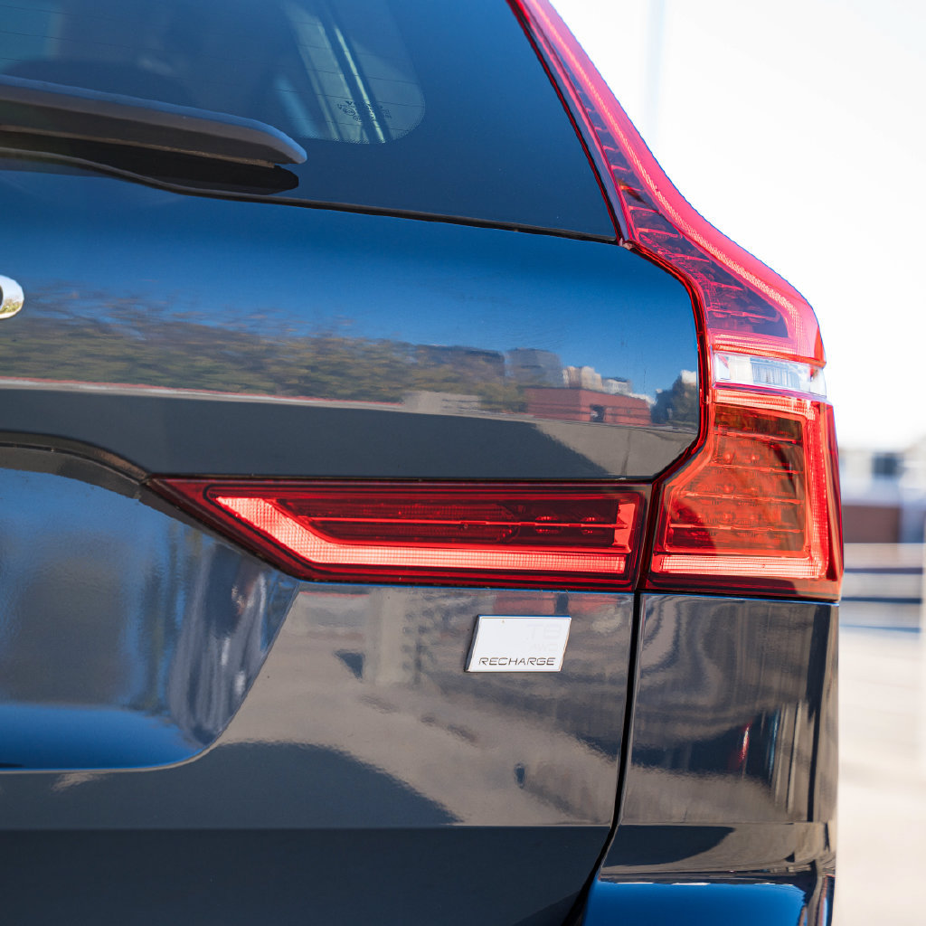 Certified 2024 Volvo XC60 T8 Ultimate w/ Protection Package Premier AWD/4WD image 9
