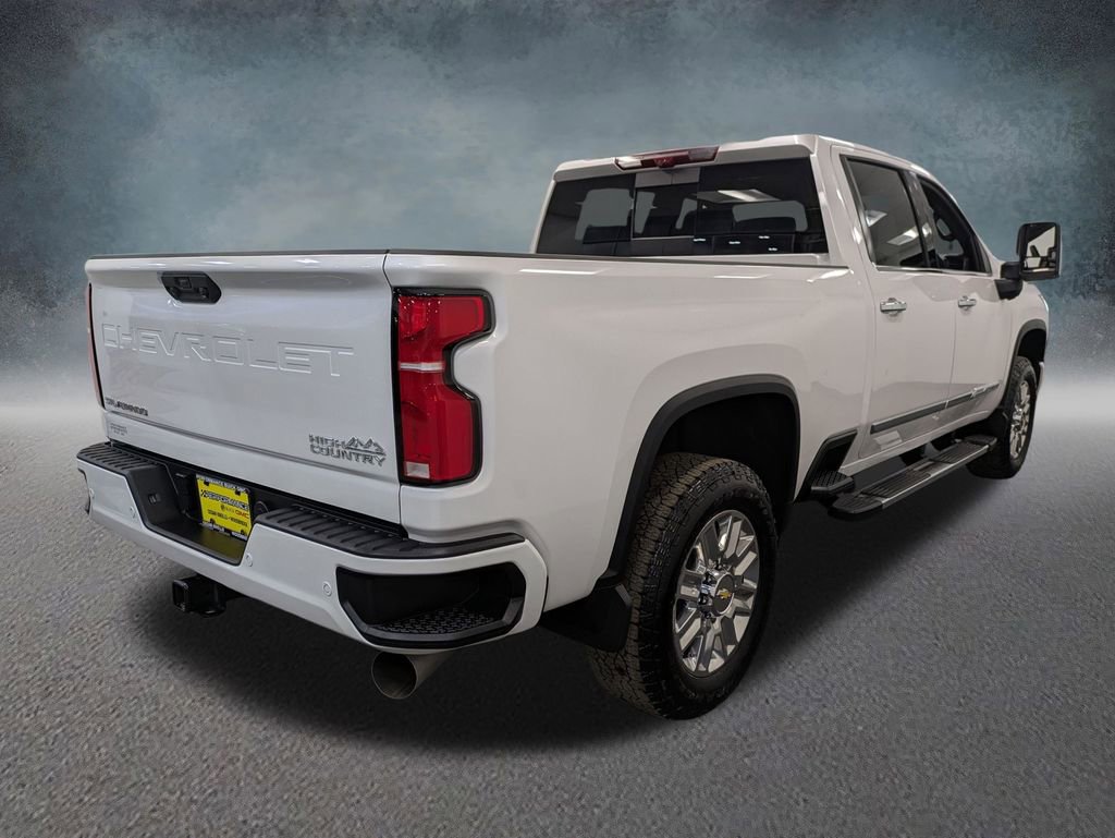 Used 2025 Chevrolet Silverado 2500 High Country w/ High Country Premium Package AWD/4WD image 4