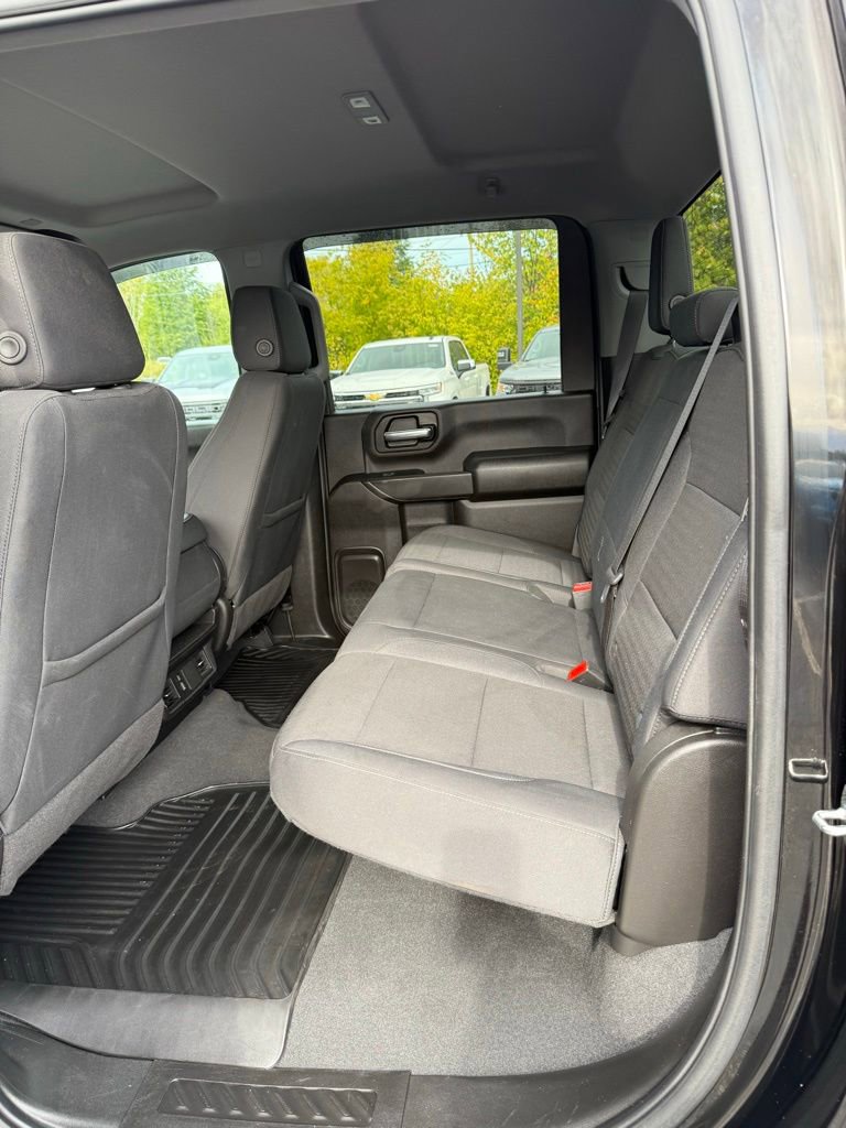 Used 2024 Chevrolet Silverado 2500 Custom w/ Custom Convenience Package image 9