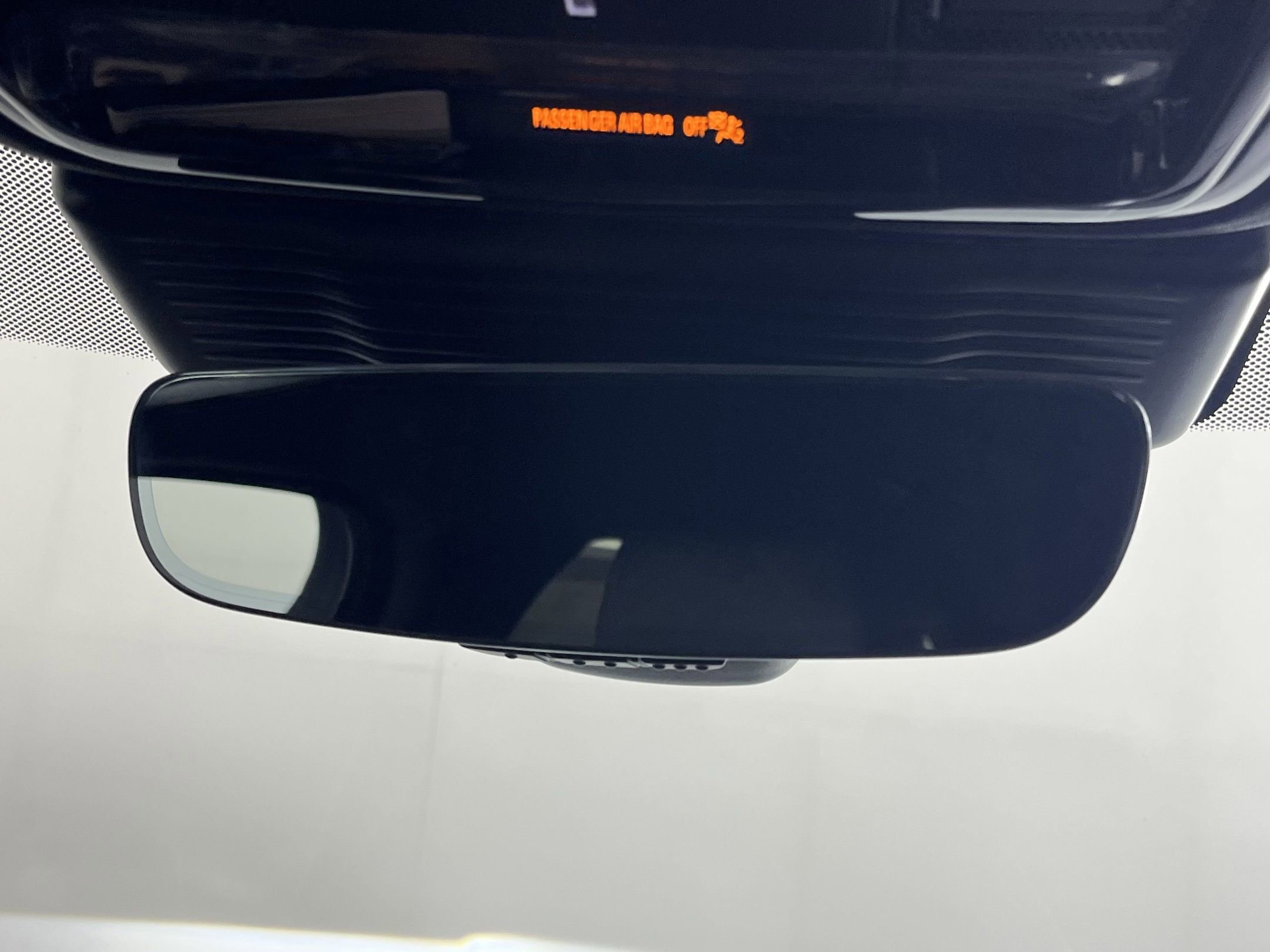 New 2026 Land Rover Range Rover Velar Dynamic SE image 17