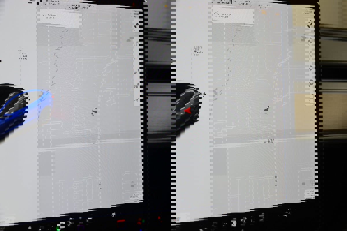 Used 2020 Tesla Model 3 Standard Range image 9