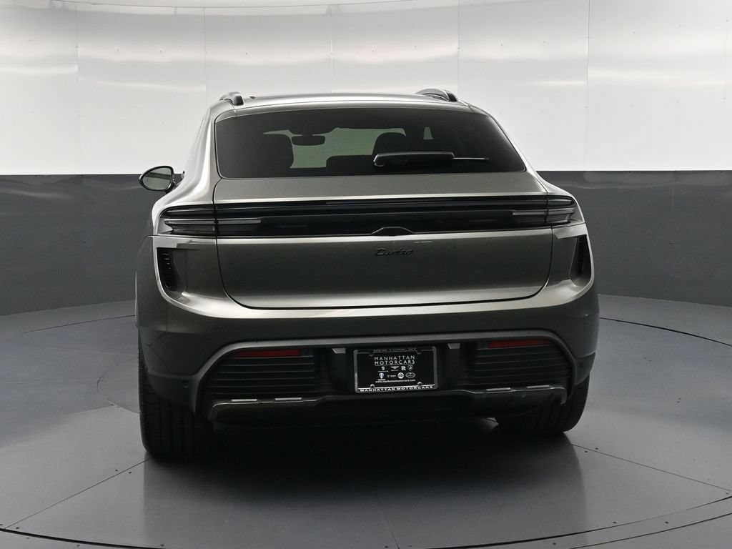 Certified 2025 Porsche Macan Turbo Electric AWD/4WD image 7
