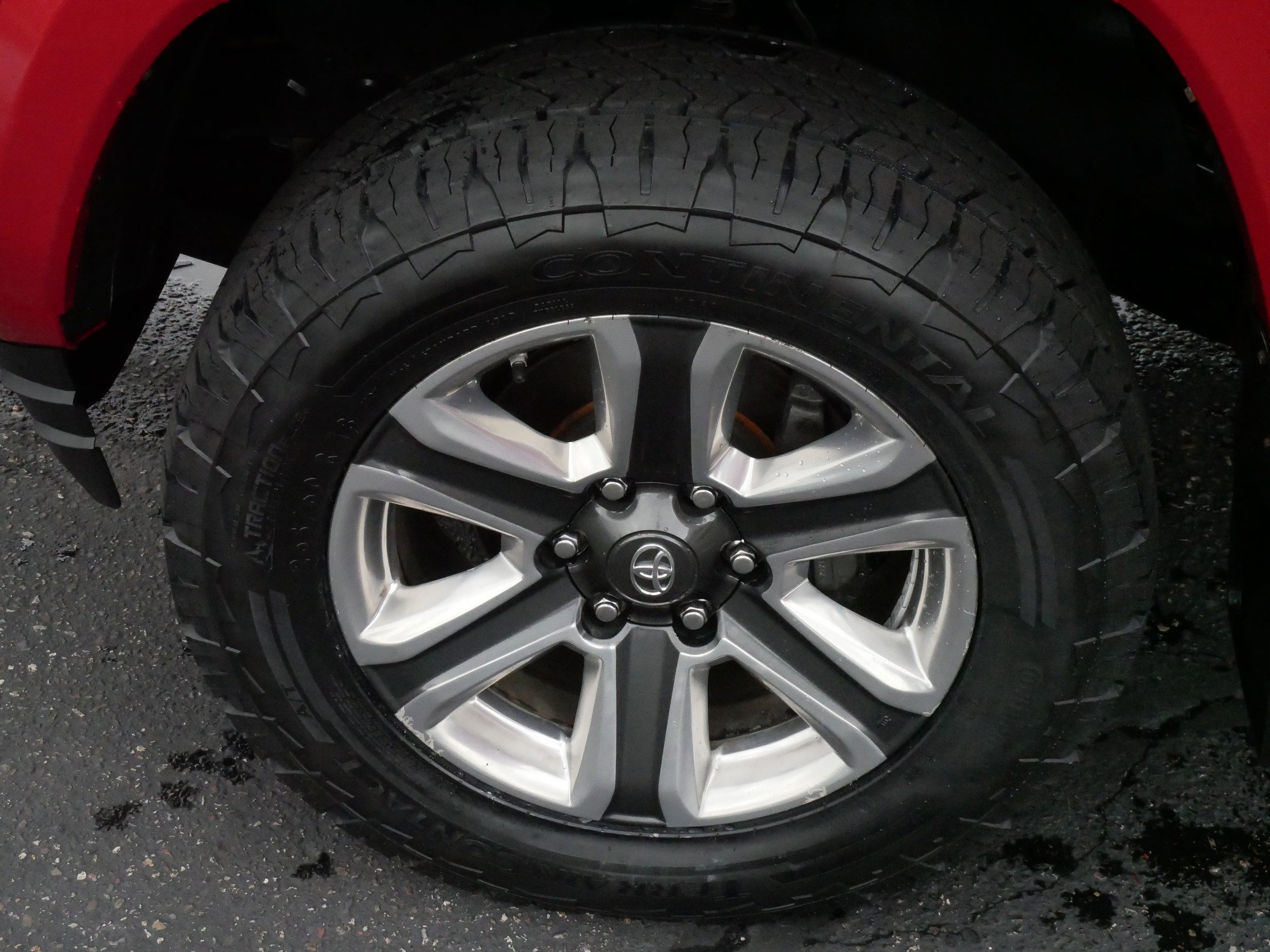 Used 2019 Toyota Tacoma Limited image 15