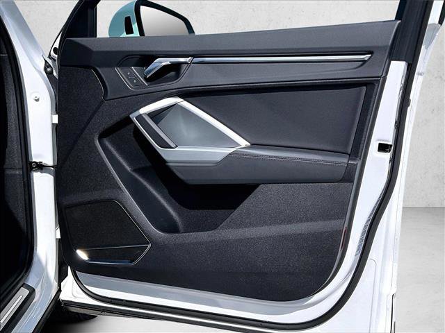 Used 2020 Audi Q3 2.0T Prestige w/ Prestige Package image 19