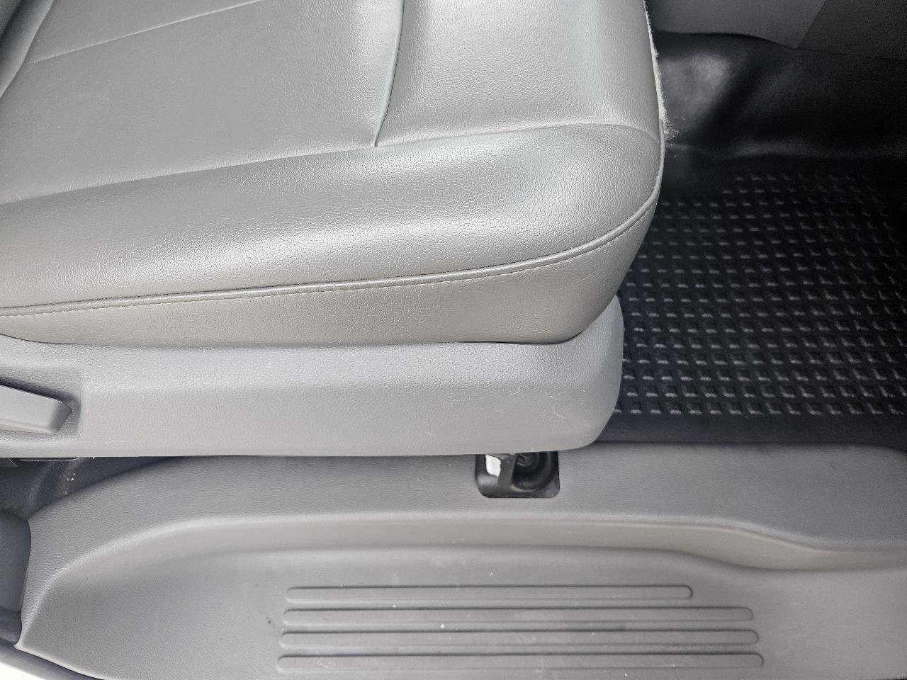 Used 2019 Nissan NV 1500 S image 28