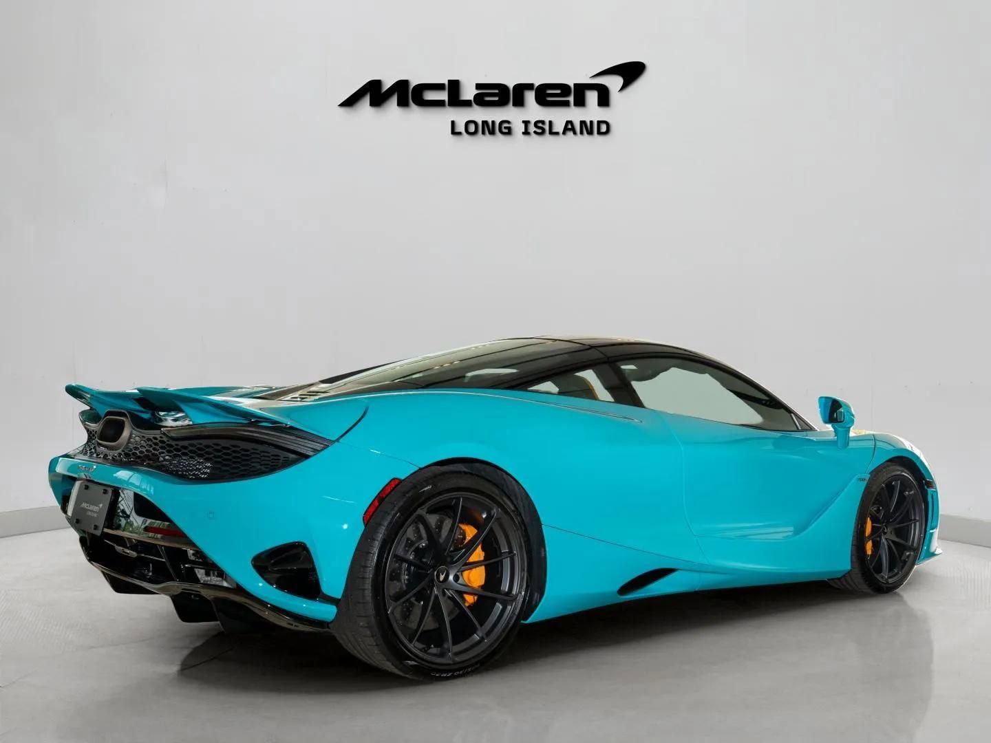 Used 2024 McLaren 750S RWD image 9