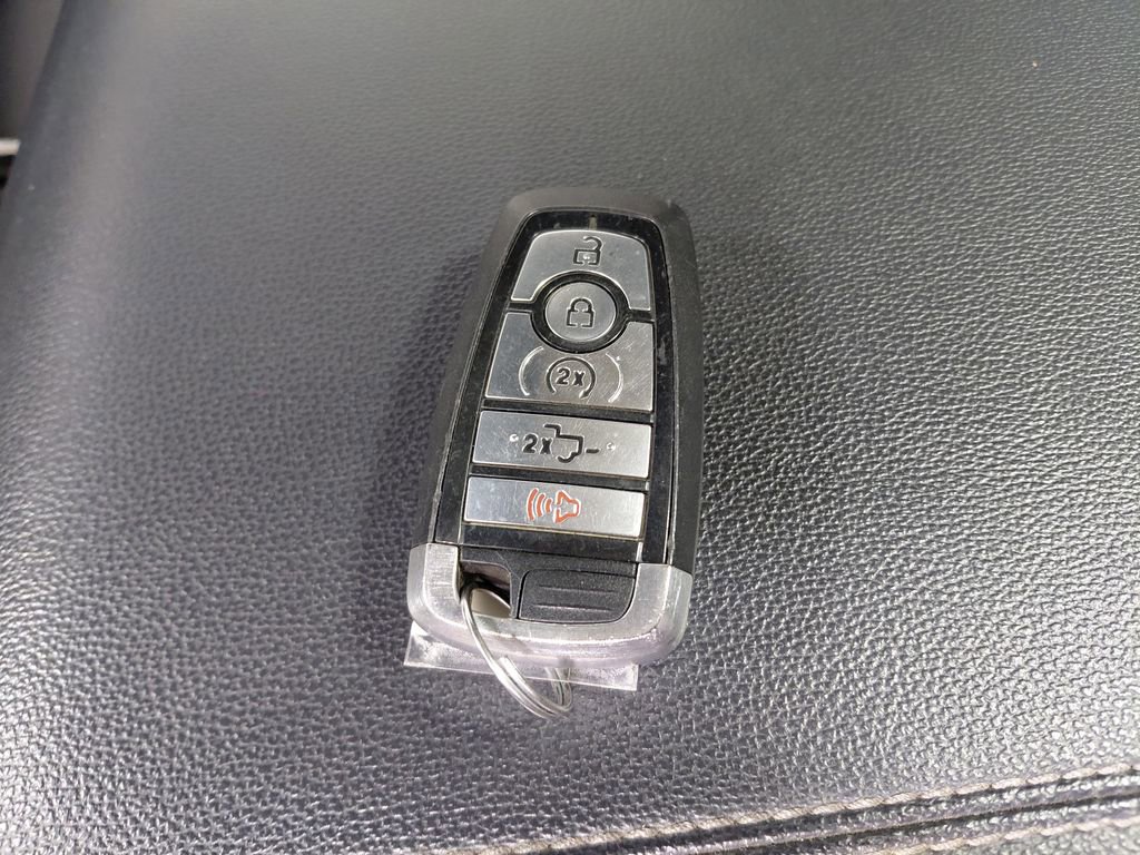 Certified 2022 Ford F150 XLT w/ Equipment Group 302A High image 6