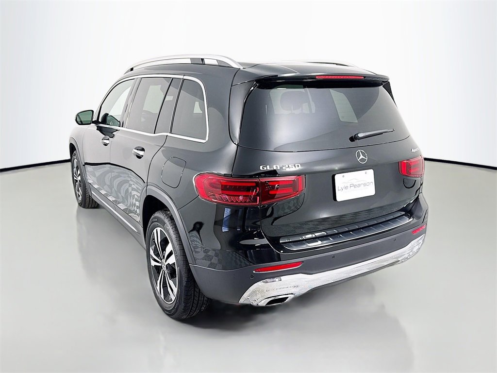 Used 2025 Mercedes-Benz GLB 250 4MATIC image 7