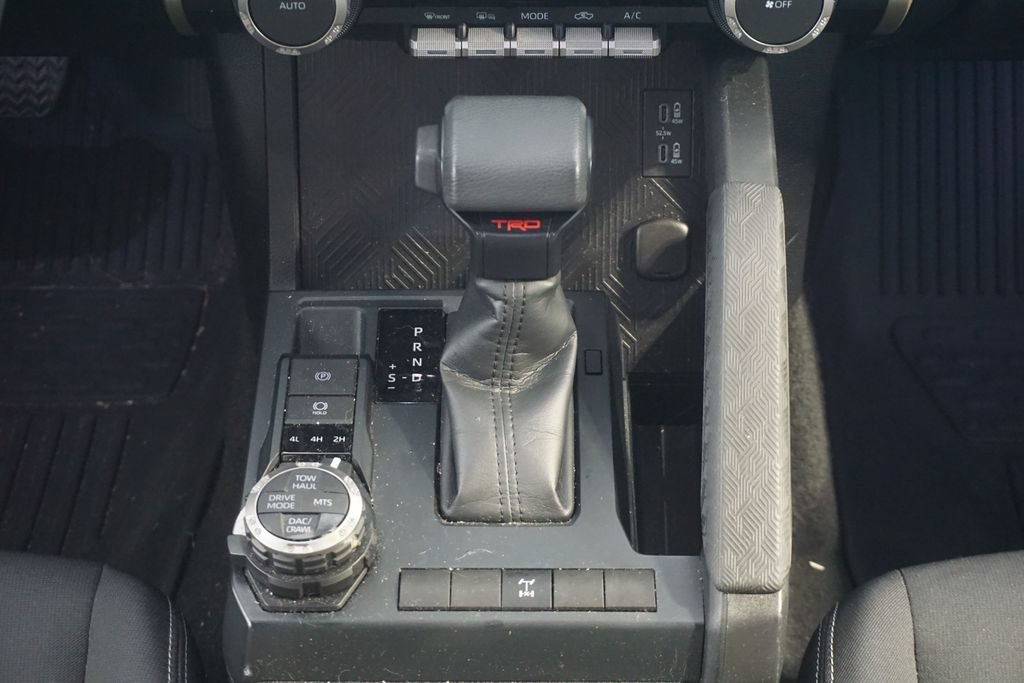 Used 2024 Toyota Tacoma TRD Off-Road AWD/4WD image 25