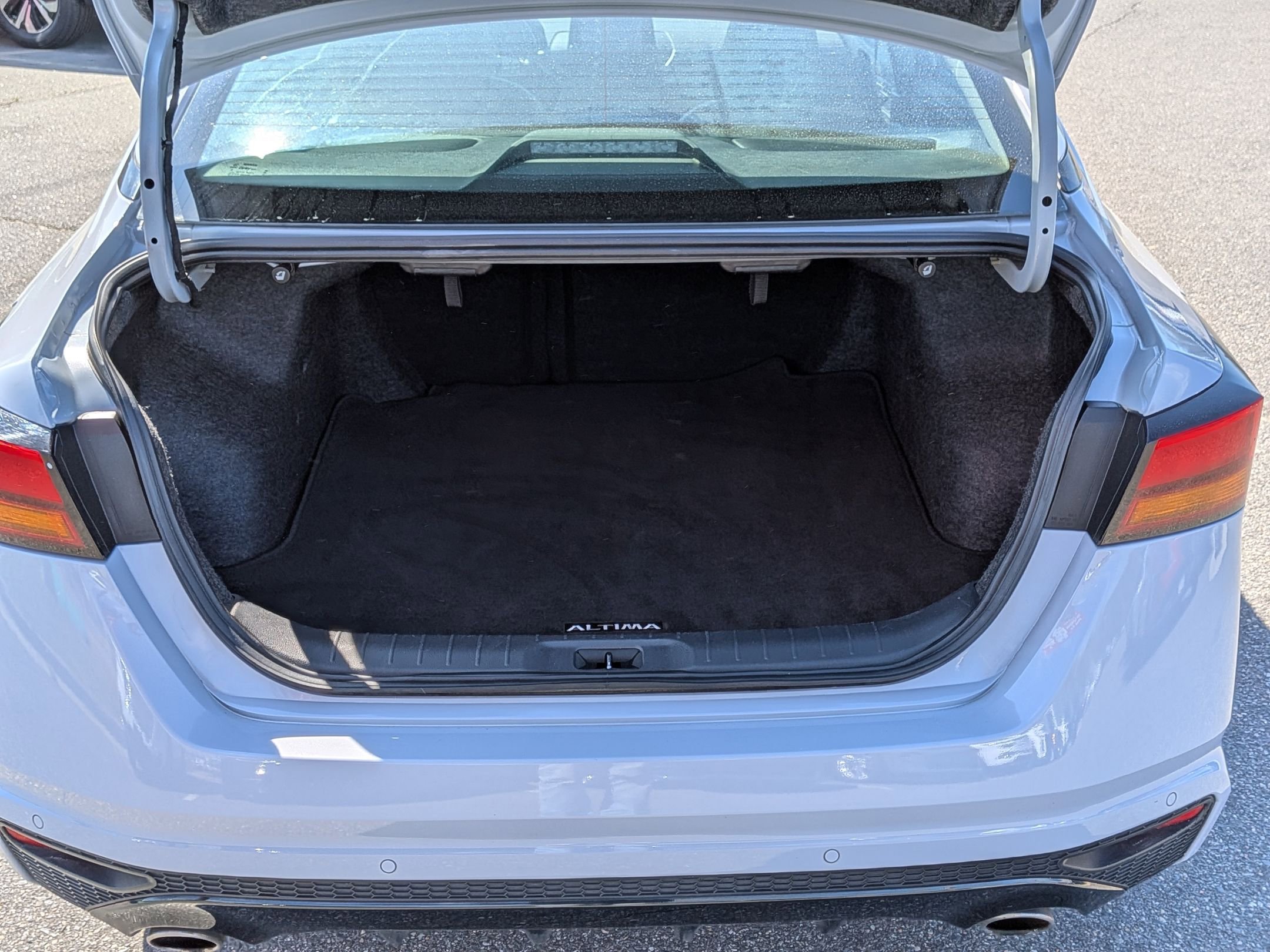 Used 2024 Nissan Altima 2.5 SR image 31
